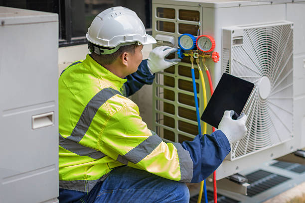 Professional Hvac Installation technician working in Thompson, OH